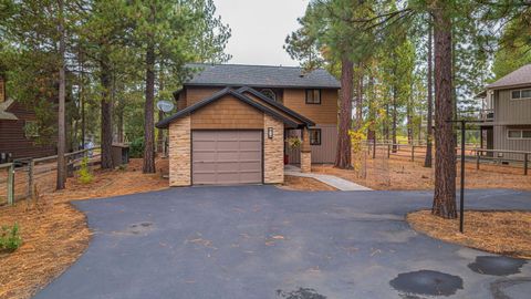 Tiny photo for 56019 Snow Goose Road, Bend, OR 97707 (MLS # 220210823)