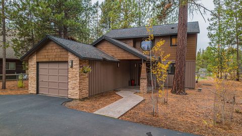 Tiny photo for 56019 Snow Goose Road, Bend, OR 97707 (MLS # 220210823)