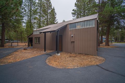 Tiny photo for 56019 Snow Goose Road, Bend, OR 97707 (MLS # 220210823)