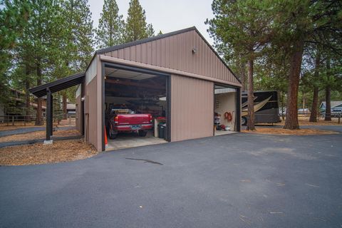 Tiny photo for 56019 Snow Goose Road, Bend, OR 97707 (MLS # 220210823)