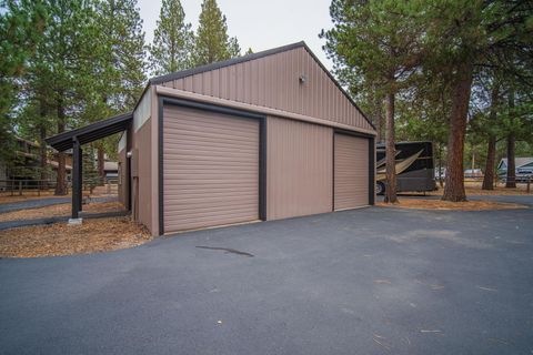 Tiny photo for 56019 Snow Goose Road, Bend, OR 97707 (MLS # 220210823)