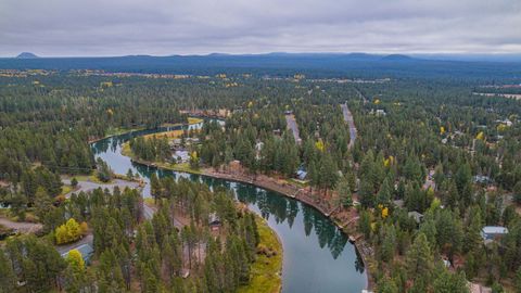 Tiny photo for 56019 Snow Goose Road, Bend, OR 97707 (MLS # 220210823)