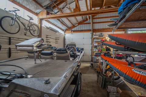 Tiny photo for 56019 Snow Goose Road, Bend, OR 97707 (MLS # 220210823)