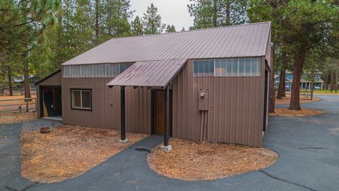 Tiny photo for 56019 Snow Goose Road, Bend, OR 97707 (MLS # 220210823)