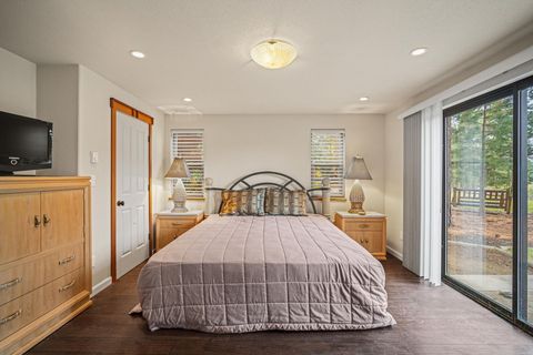 Tiny photo for 56019 Snow Goose Road, Bend, OR 97707 (MLS # 220210823)