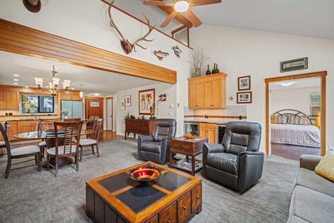 Tiny photo for 56019 Snow Goose Road, Bend, OR 97707 (MLS # 220210823)