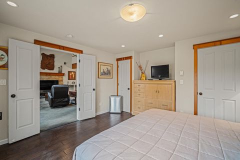 Tiny photo for 56019 Snow Goose Road, Bend, OR 97707 (MLS # 220210823)