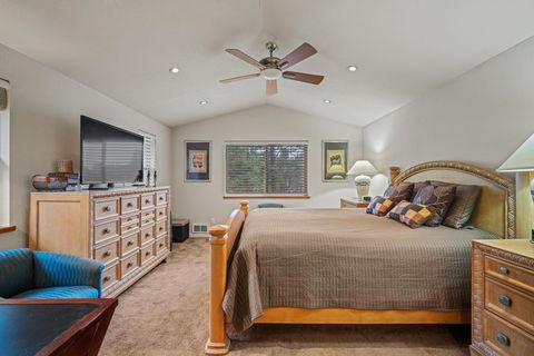 Tiny photo for 56019 Snow Goose Road, Bend, OR 97707 (MLS # 220210823)