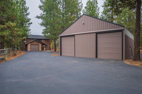 Tiny photo for 56019 Snow Goose Road, Bend, OR 97707 (MLS # 220210823)