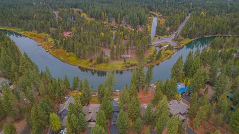Tiny photo for 56019 Snow Goose Road, Bend, OR 97707 (MLS # 220210823)
