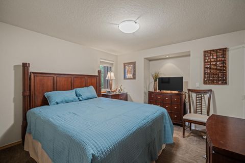 Tiny photo for 56019 Snow Goose Road, Bend, OR 97707 (MLS # 220210823)