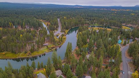 Tiny photo for 56019 Snow Goose Road, Bend, OR 97707 (MLS # 220210823)
