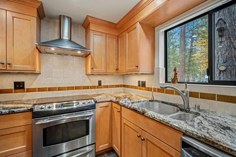 Tiny photo for 56019 Snow Goose Road, Bend, OR 97707 (MLS # 220210823)