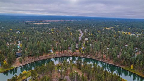 Tiny photo for 56019 Snow Goose Road, Bend, OR 97707 (MLS # 220210823)