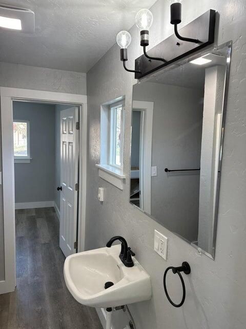 Tiny photo for 2432 Orchard Avenue, Klamath Falls, OR 97601 (MLS # 220215449)