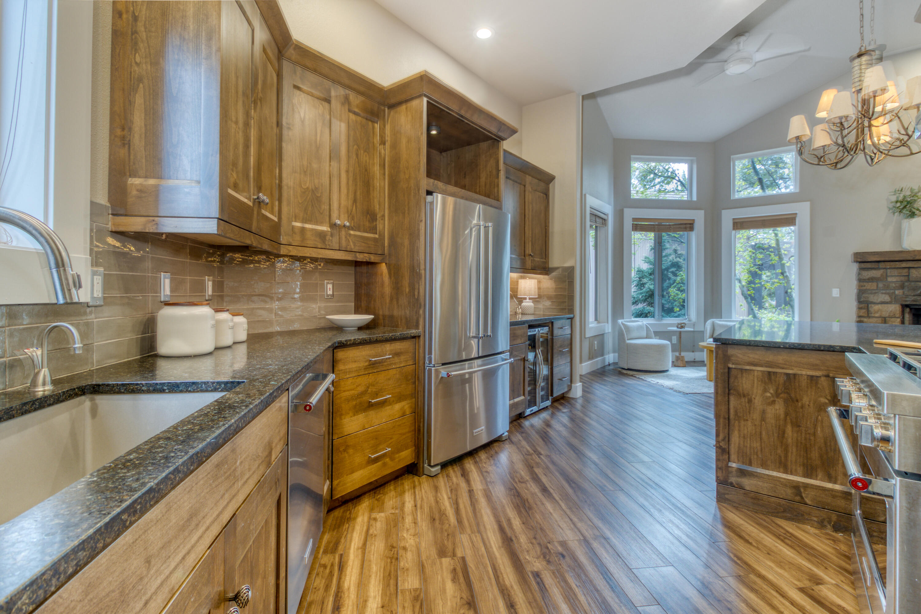 Broken Top - Residential