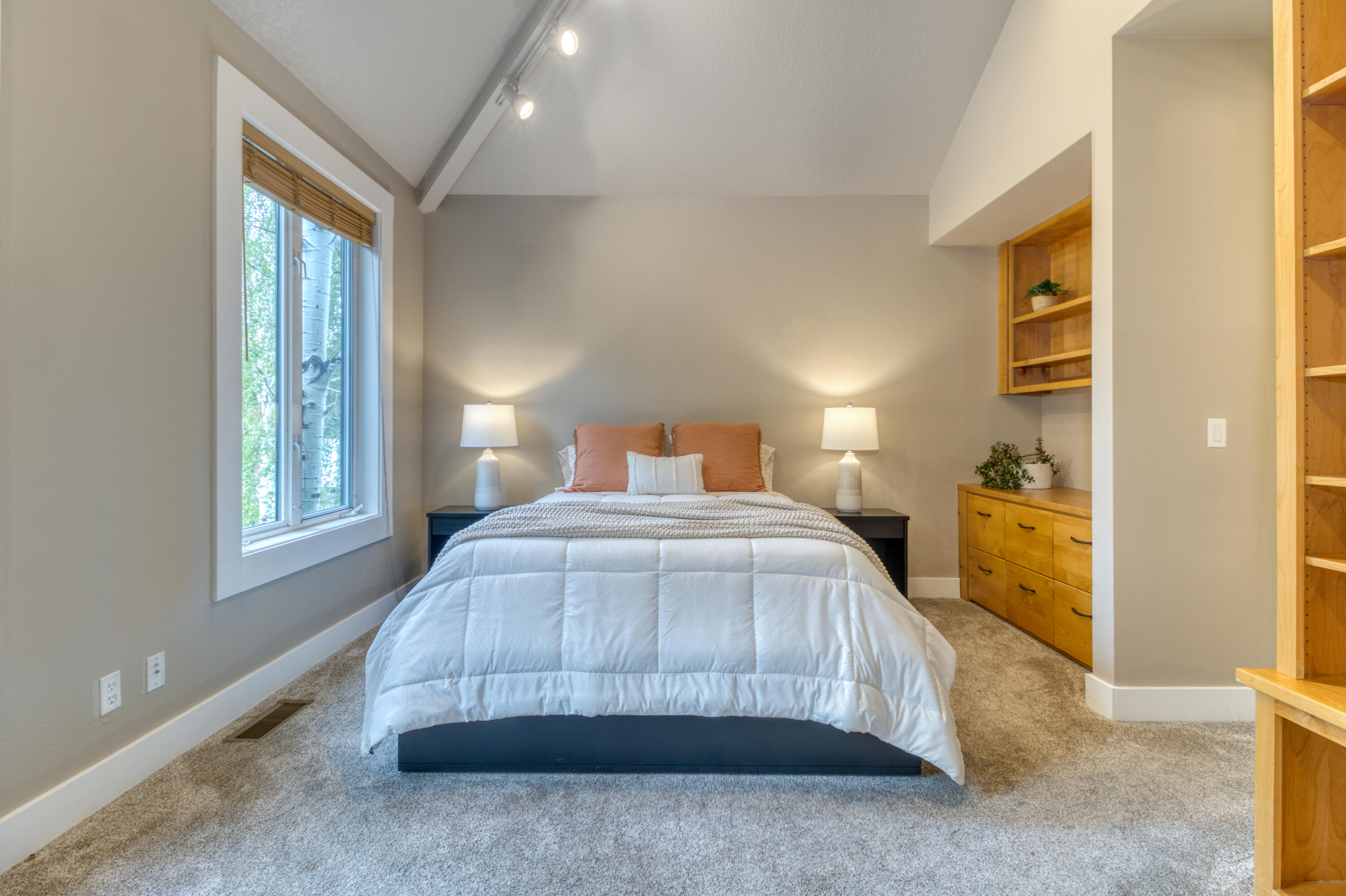 Broken Top - Residential