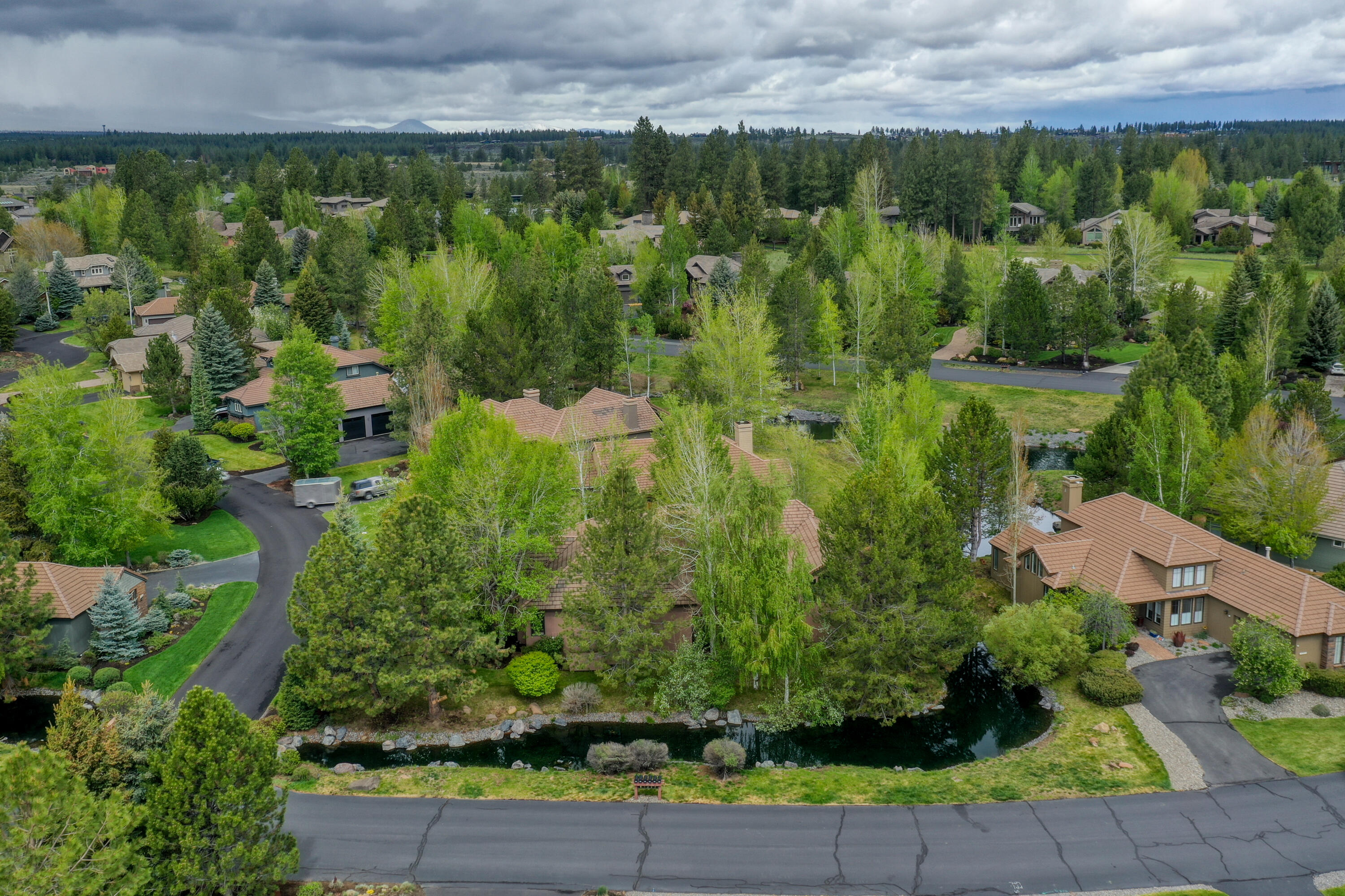 Broken Top - Residential