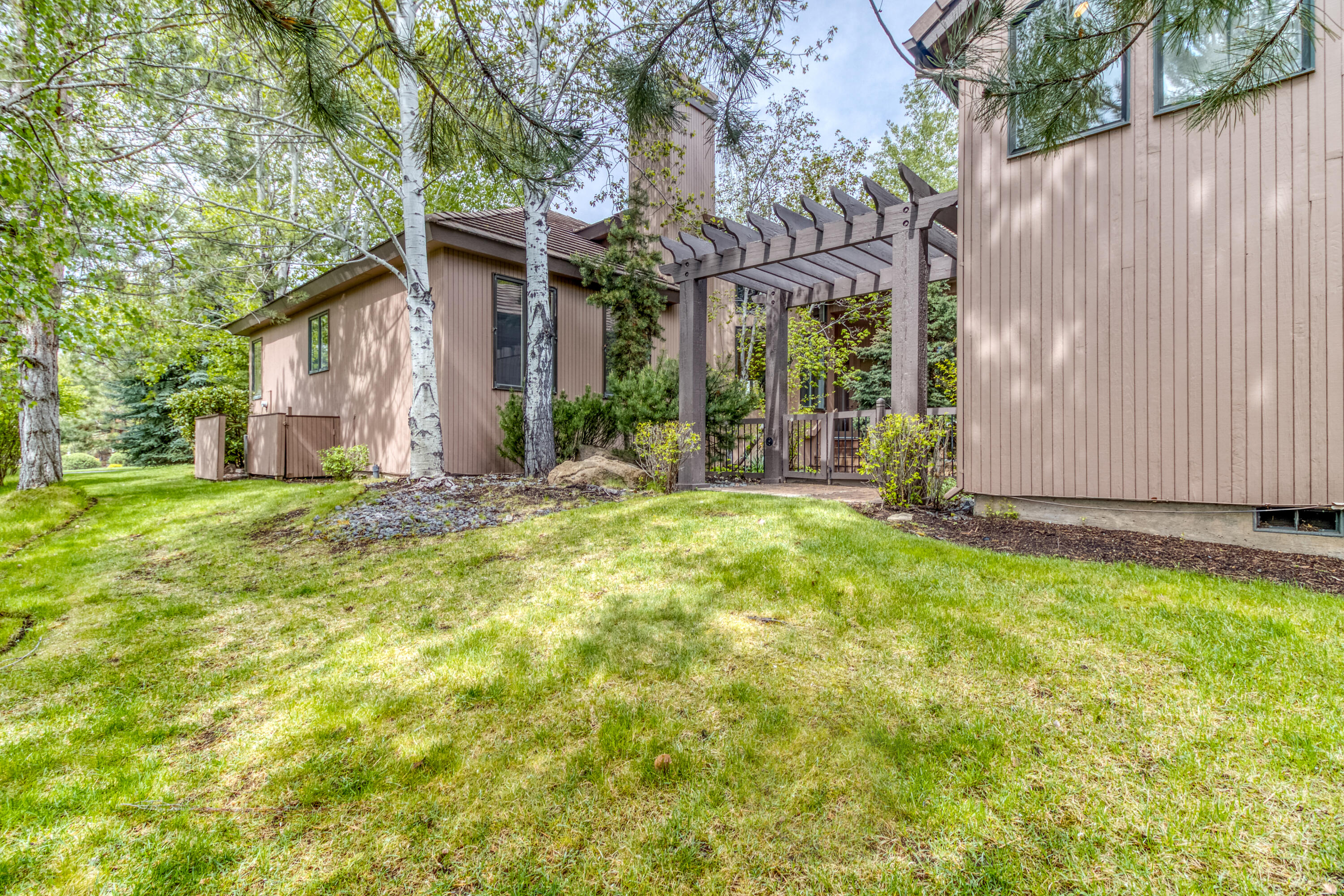 Broken Top - Residential