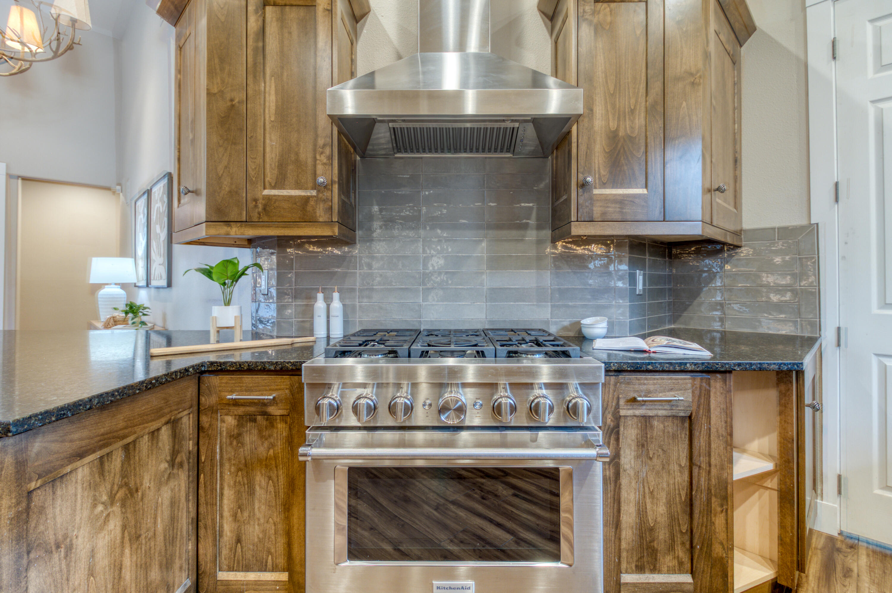 Broken Top - Residential