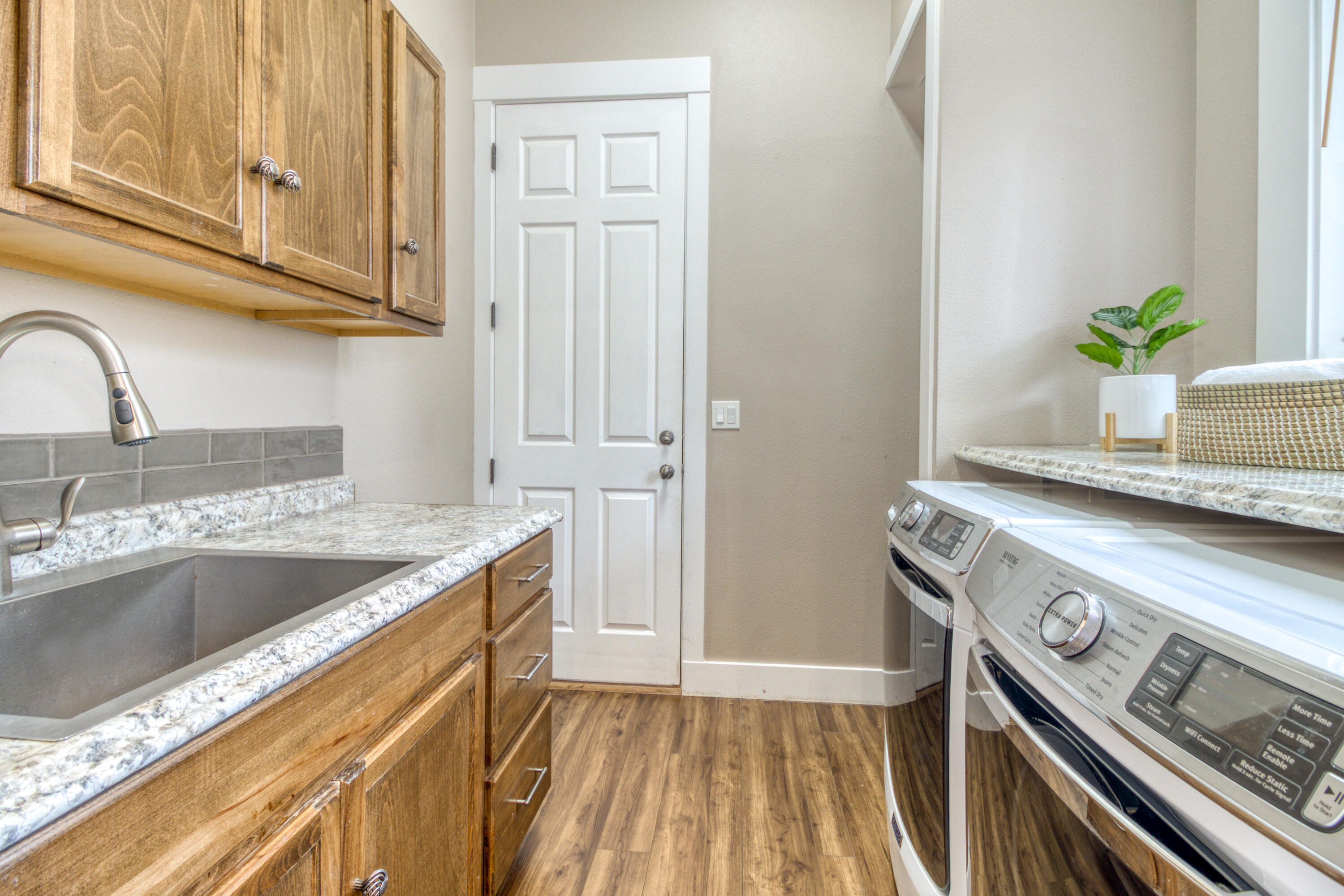 Broken Top - Residential