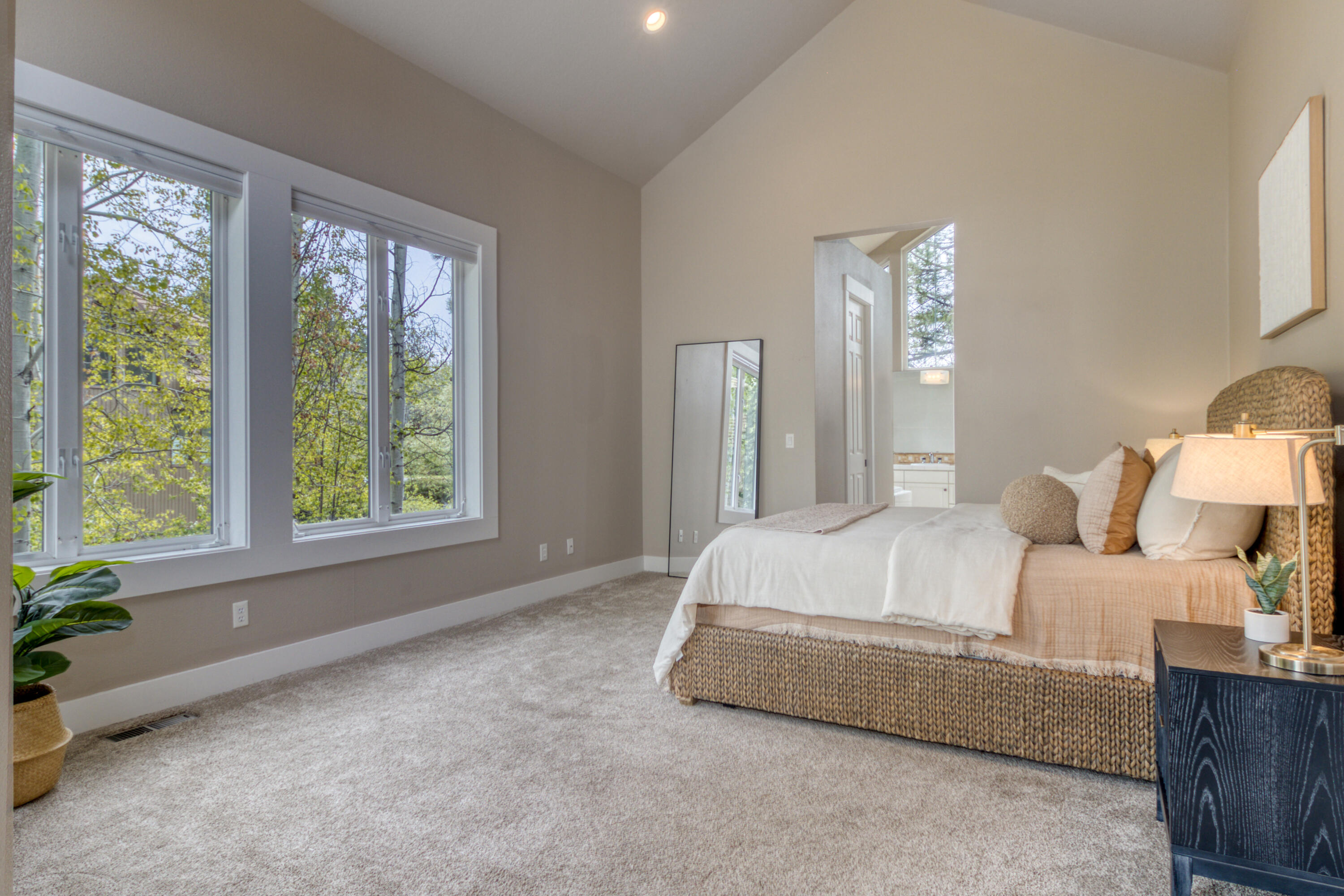 Broken Top - Residential