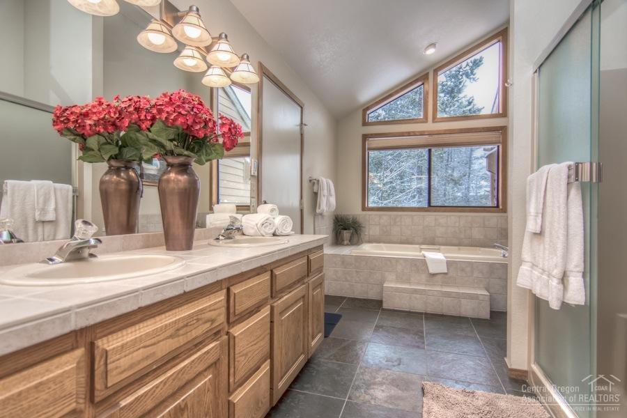 Fairway Point Villag - Residential