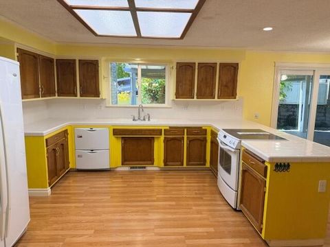 Tiny photo for 108 NW Sunhill Drive, Grants Pass, OR 97526 (MLS # 220217744)