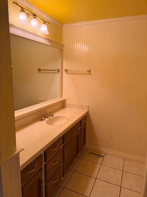 Tiny photo for 108 NW Sunhill Drive, Grants Pass, OR 97526 (MLS # 220217744)