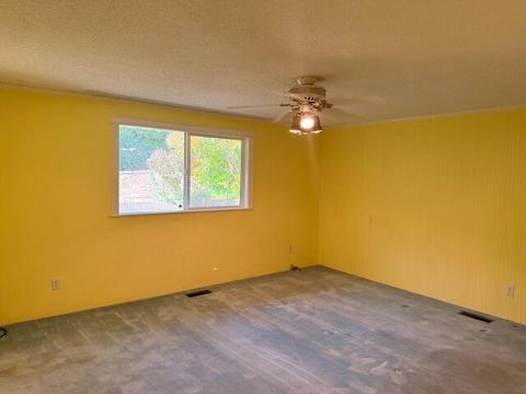 Tiny photo for 108 NW Sunhill Drive, Grants Pass, OR 97526 (MLS # 220217744)
