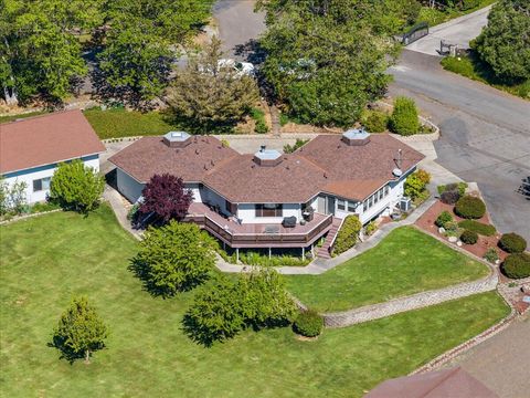 Tiny photo for 2340 Hillside Drive, Central Point, OR 97502 (MLS # 220219924)