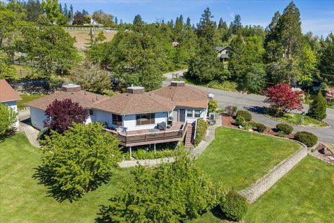 Tiny photo for 2340 Hillside Drive, Central Point, OR 97502 (MLS # 220219924)