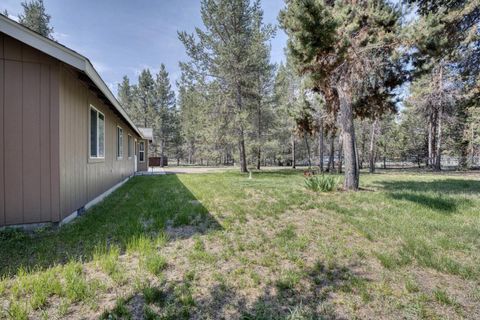 Tiny photo for 52494 Deer Field Drive, La Pine, OR 97739 (MLS # 220216684)