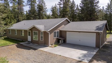Photo of 52494 Deer Field Drive, La Pine, OR 97739 (MLS # 220216684)