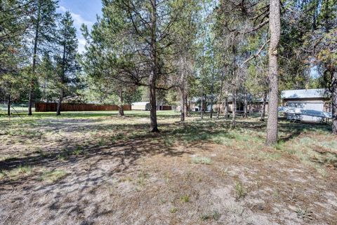 Tiny photo for 52494 Deer Field Drive, La Pine, OR 97739 (MLS # 220216684)