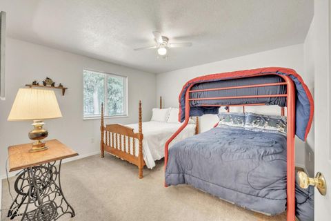 Tiny photo for 52494 Deer Field Drive, La Pine, OR 97739 (MLS # 220216684)