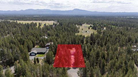 Tiny photo for 52494 Deer Field Drive, La Pine, OR 97739 (MLS # 220216684)