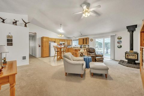 Tiny photo for 52494 Deer Field Drive, La Pine, OR 97739 (MLS # 220216684)