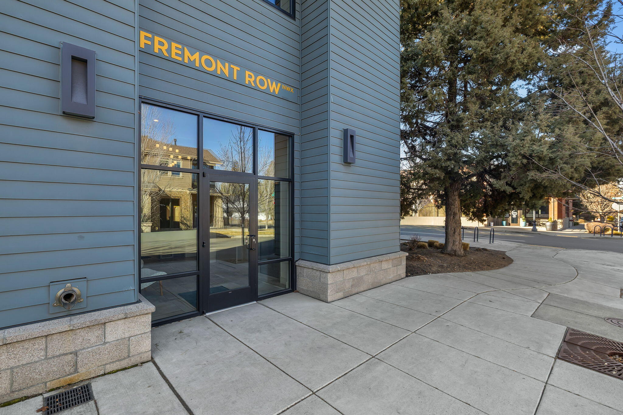 2735 NW Crossing Drive #201