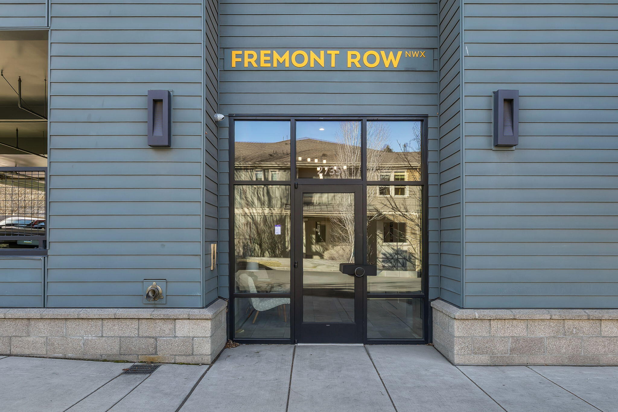 2735 NW Crossing Drive #201