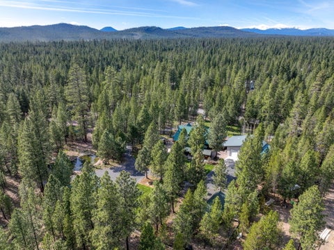 Tiny photo for 15007 Ponderosa Loop, La Pine, OR 97739 (MLS # 220229981)
