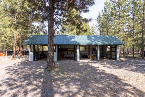 Tiny photo for 15007 Ponderosa Loop, La Pine, OR 97739 (MLS # 220229981)