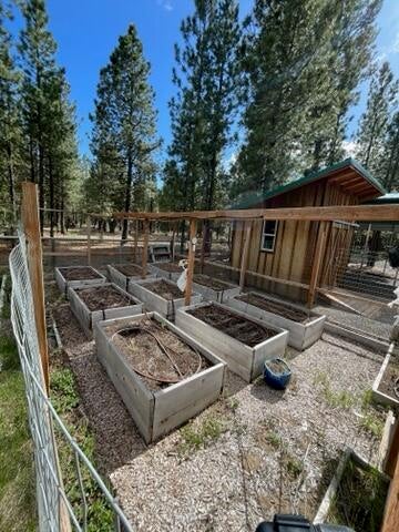 Tiny photo for 15007 Ponderosa Loop, La Pine, OR 97739 (MLS # 220229981)