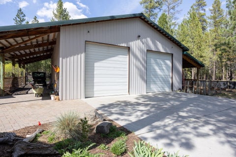 Tiny photo for 15007 Ponderosa Loop, La Pine, OR 97739 (MLS # 220229981)