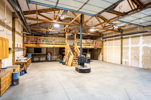 Tiny photo for 15007 Ponderosa Loop, La Pine, OR 97739 (MLS # 220229981)