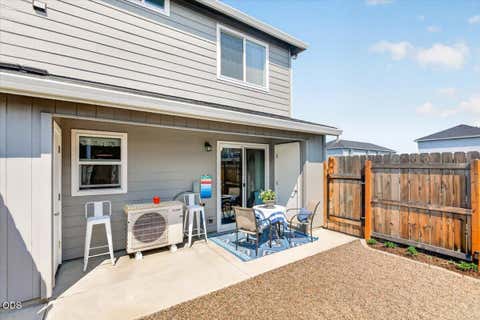 Tiny photo for 180 Northridge Terrace, Medford, OR 97501 (MLS # 220225373)