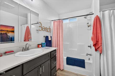 Tiny photo for 180 Northridge Terrace, Medford, OR 97501 (MLS # 220225373)