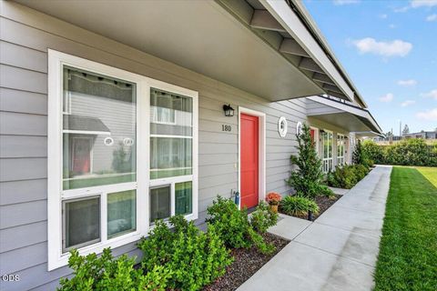 Tiny photo for 180 Northridge Terrace, Medford, OR 97501 (MLS # 220225373)