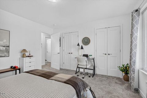 Tiny photo for 180 Northridge Terrace, Medford, OR 97501 (MLS # 220225373)