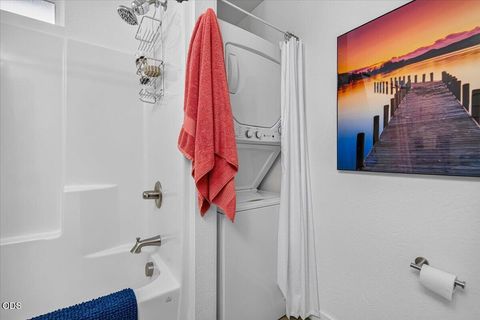 Tiny photo for 180 Northridge Terrace, Medford, OR 97501 (MLS # 220225373)
